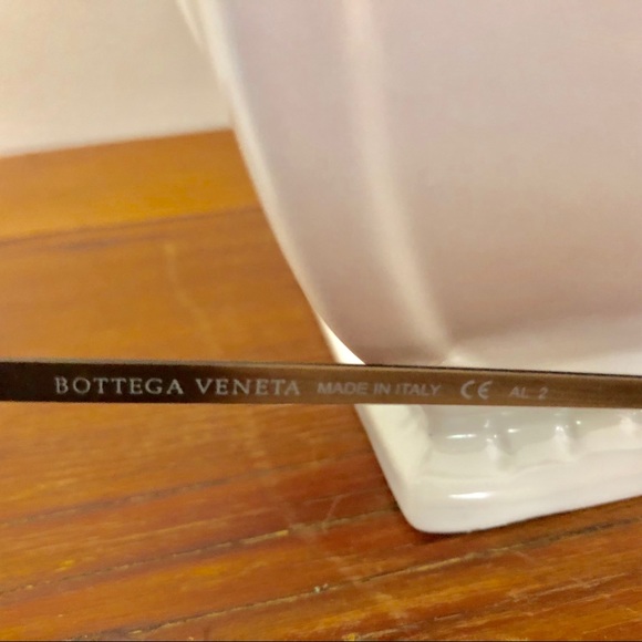 Bottega Veneta Sunglasses - Picture 3 of 6